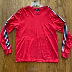 Men’s Long-Sleeve Shirt w/ Stripes